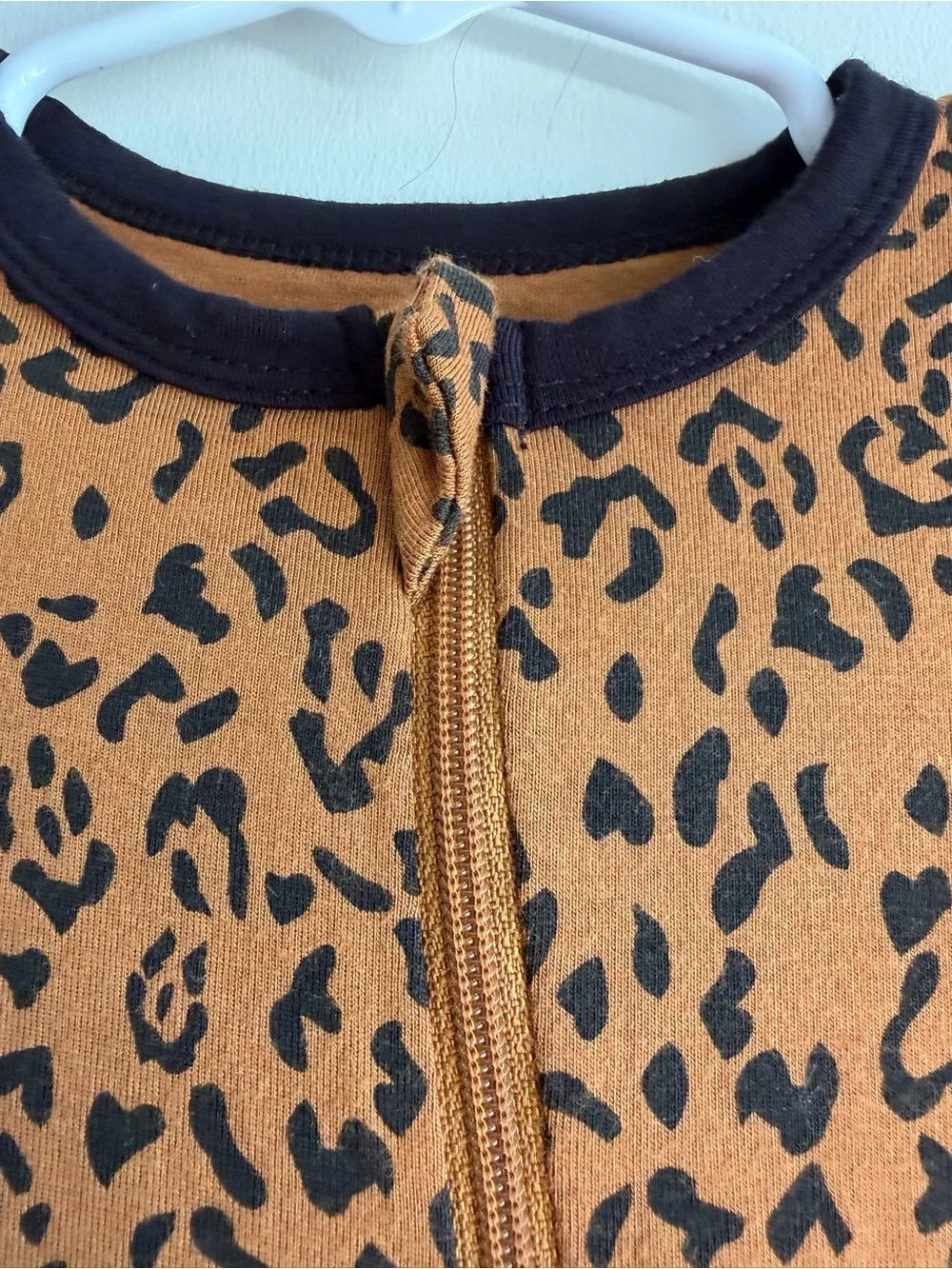 Kyte Baby Bamboo Zippy Leopard Print 12-18M EUC Animal Print Safari Earthy Chic